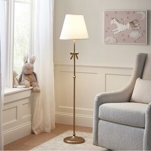 Ava Ribbon Floor Lamp